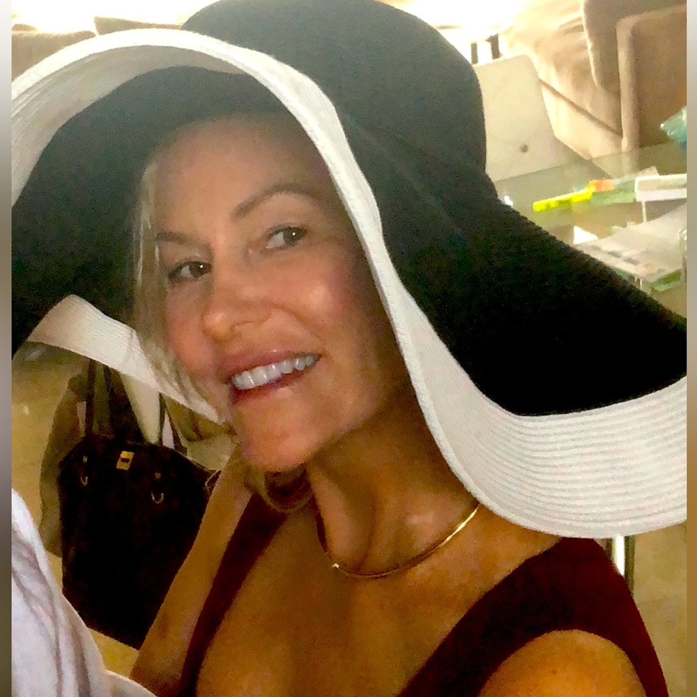 Meet your Posher, Brooke